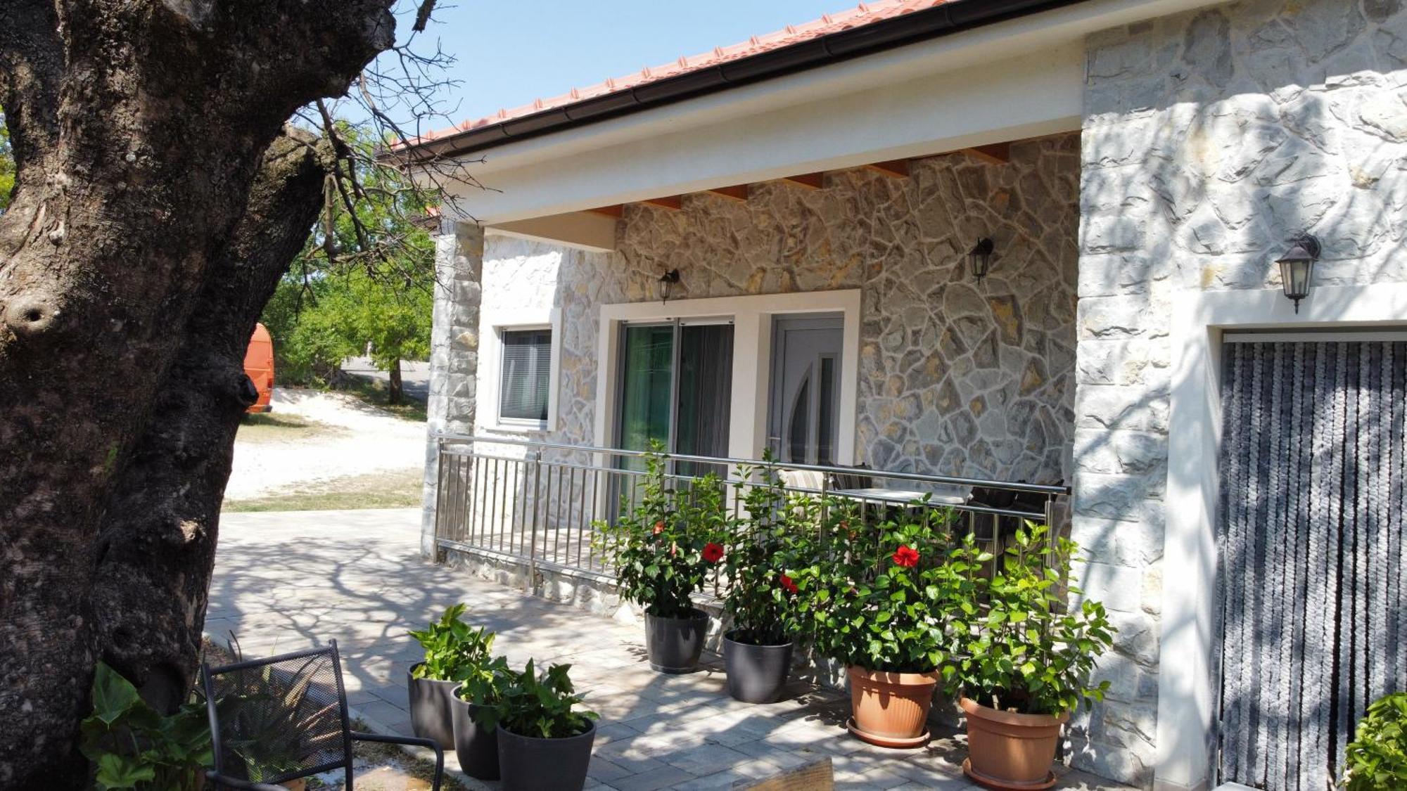 Apartment Anica Kuk Starigrad Paklenica Esterno foto