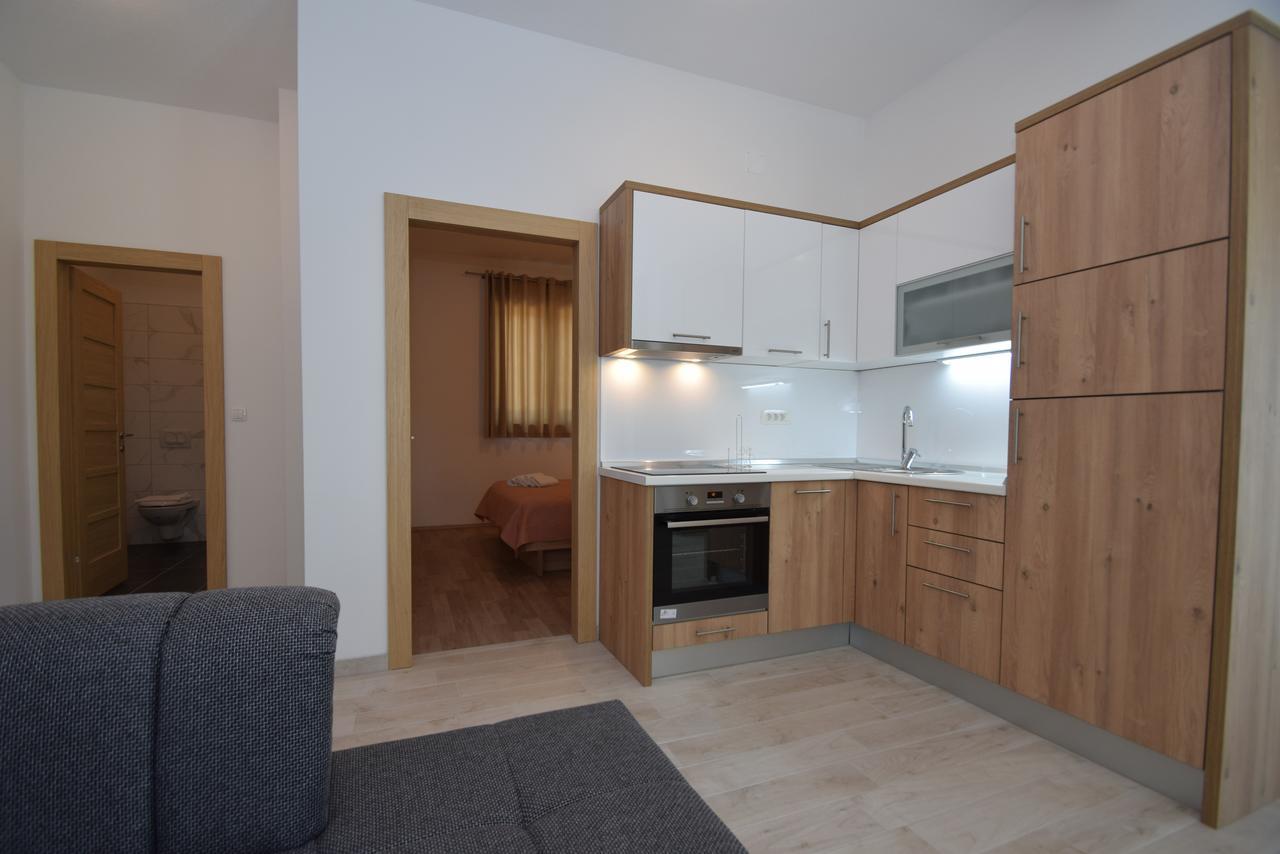 Apartment Anica Kuk Starigrad Paklenica Esterno foto