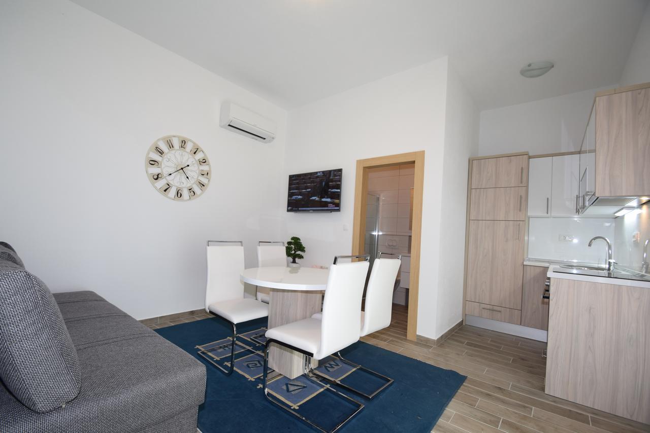 Apartment Anica Kuk Starigrad Paklenica Esterno foto