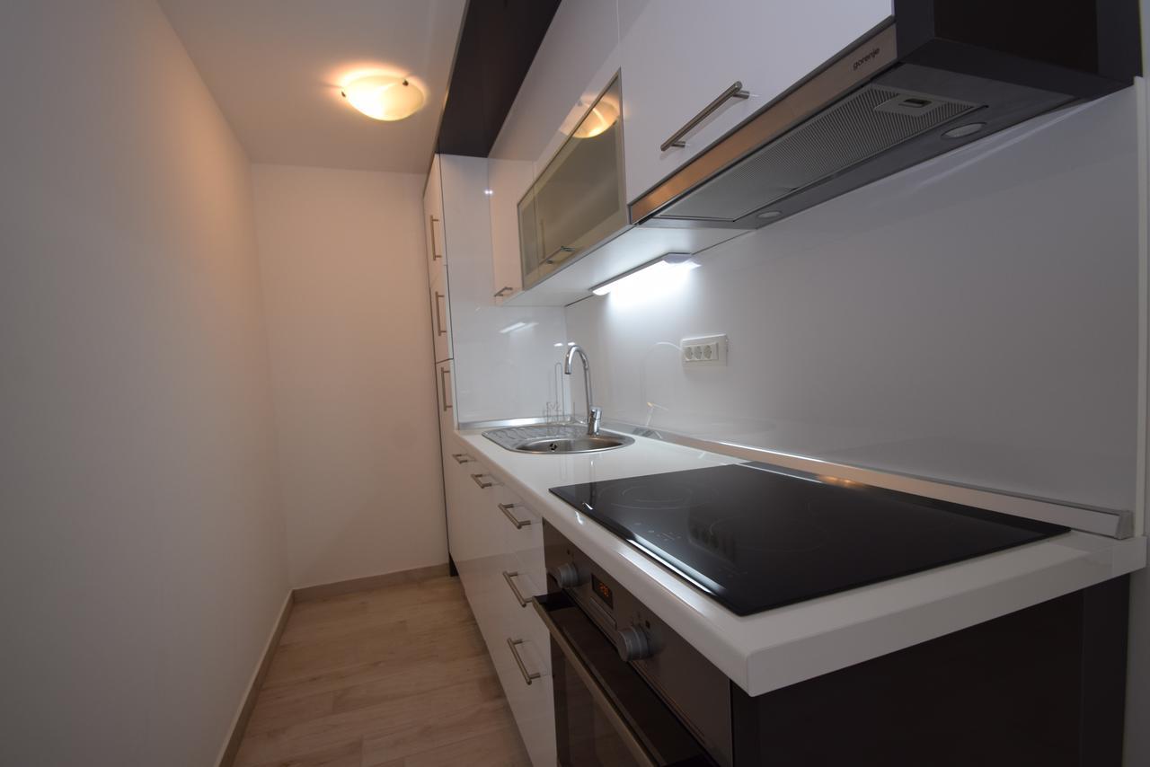 Apartment Anica Kuk Starigrad Paklenica Esterno foto